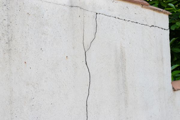 Foundation Crack Patching in Daphne